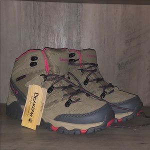 Brand New BearPaw Women’s Hiking Boots - Size 8